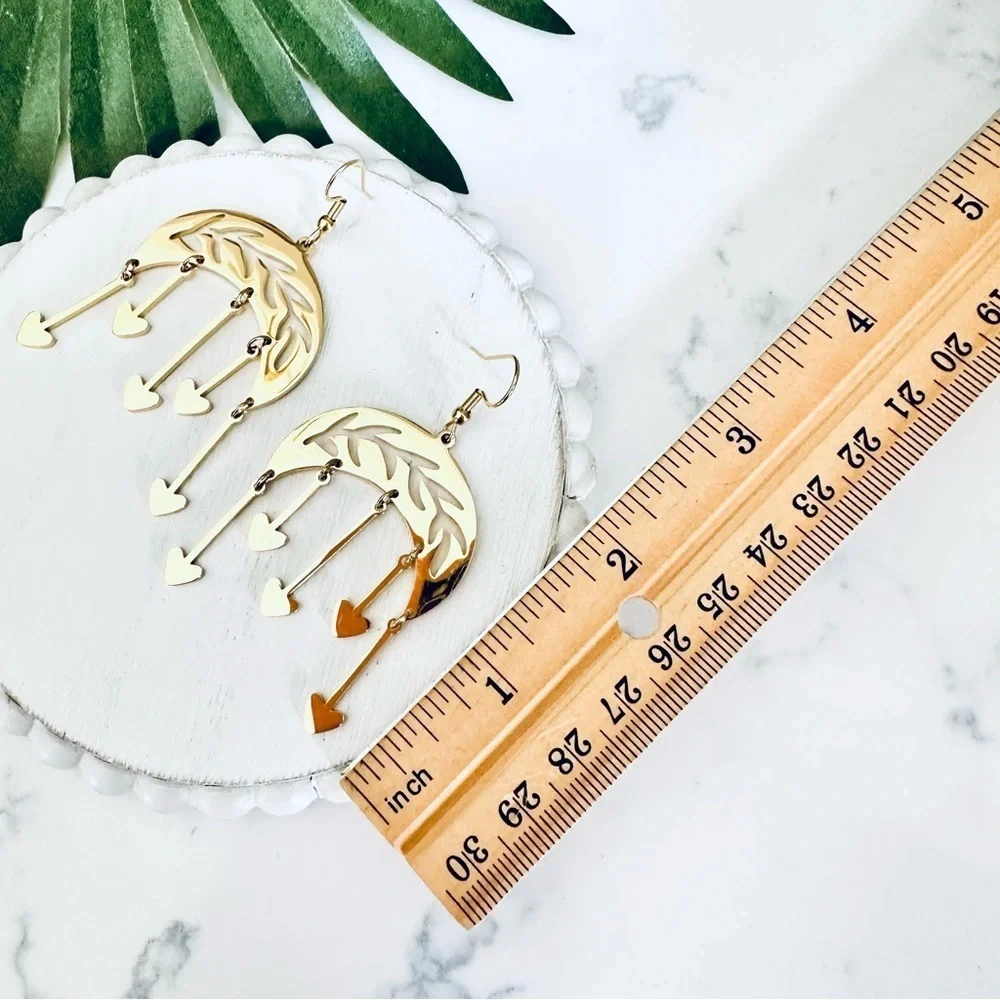 N/A crescent moon